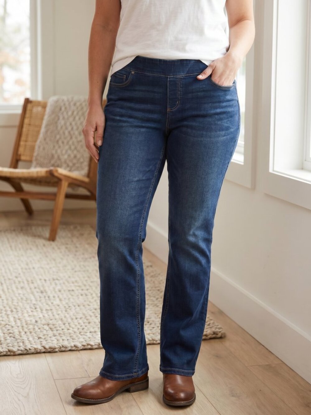 Maurices Elastic Waist Pull-On Bootcut Jeans Size L Short Curvy Petite